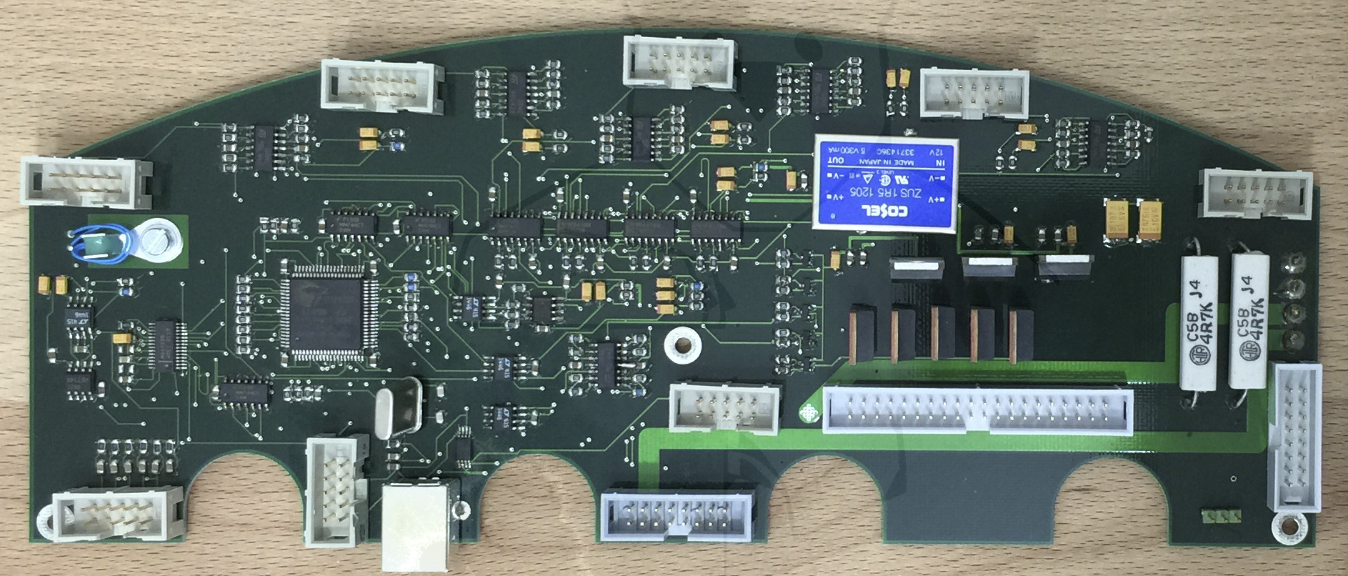 Entwicklung des Multiplate® - Etwas Zeit zum spielen, getestet wird ein neues CPU-Design inkl. USB Anbindung. Der Cypress macht im Zusammenspiel mit dem grausigen VIA-Chipsatz zu viele Probleme bei der USB Übertragung. Es bleibt also beim ATMEGA mit RS232.